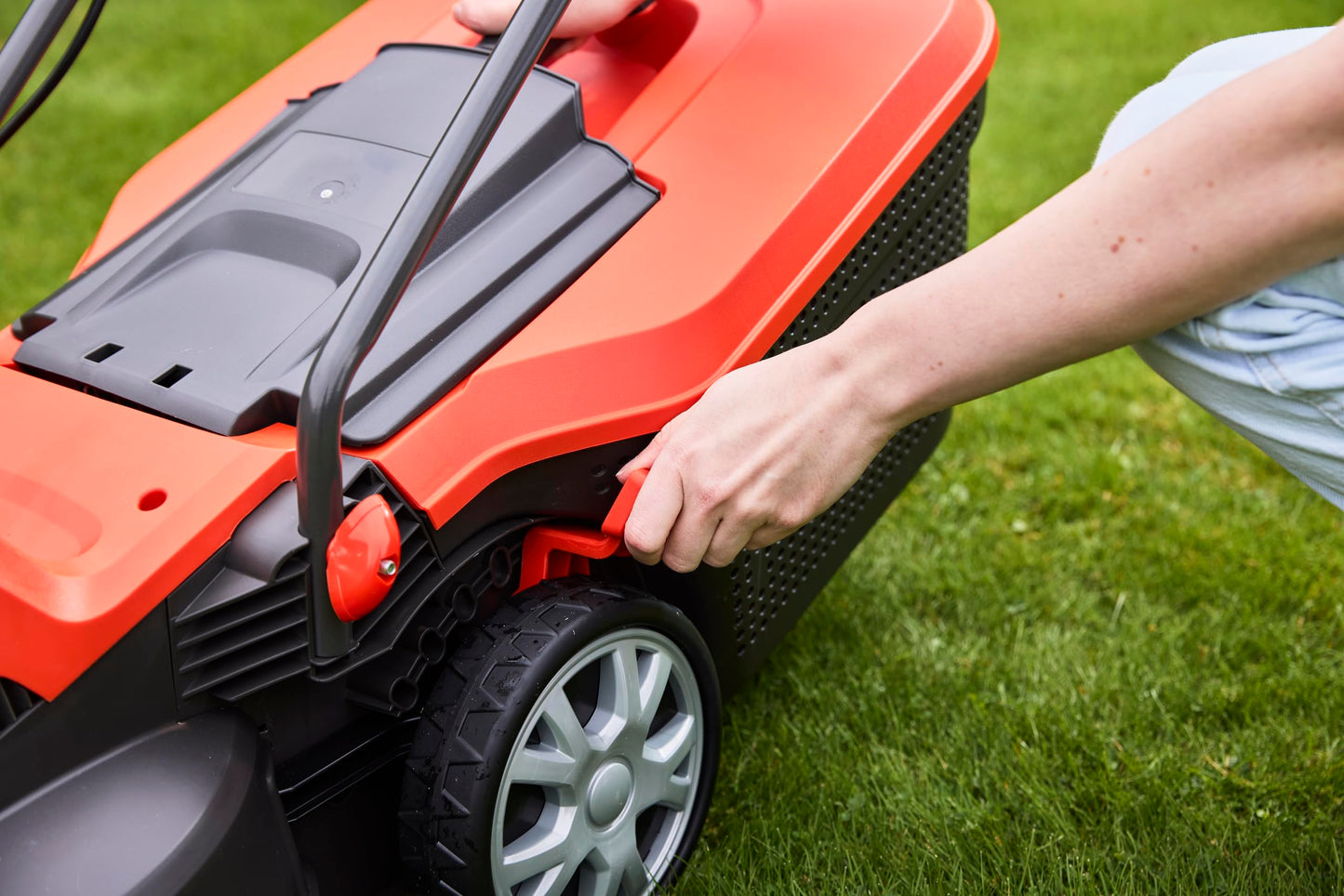 1500W Electric Lawn Mower 36cm Cutting Width with 40L Grass Box, Adjustable Height