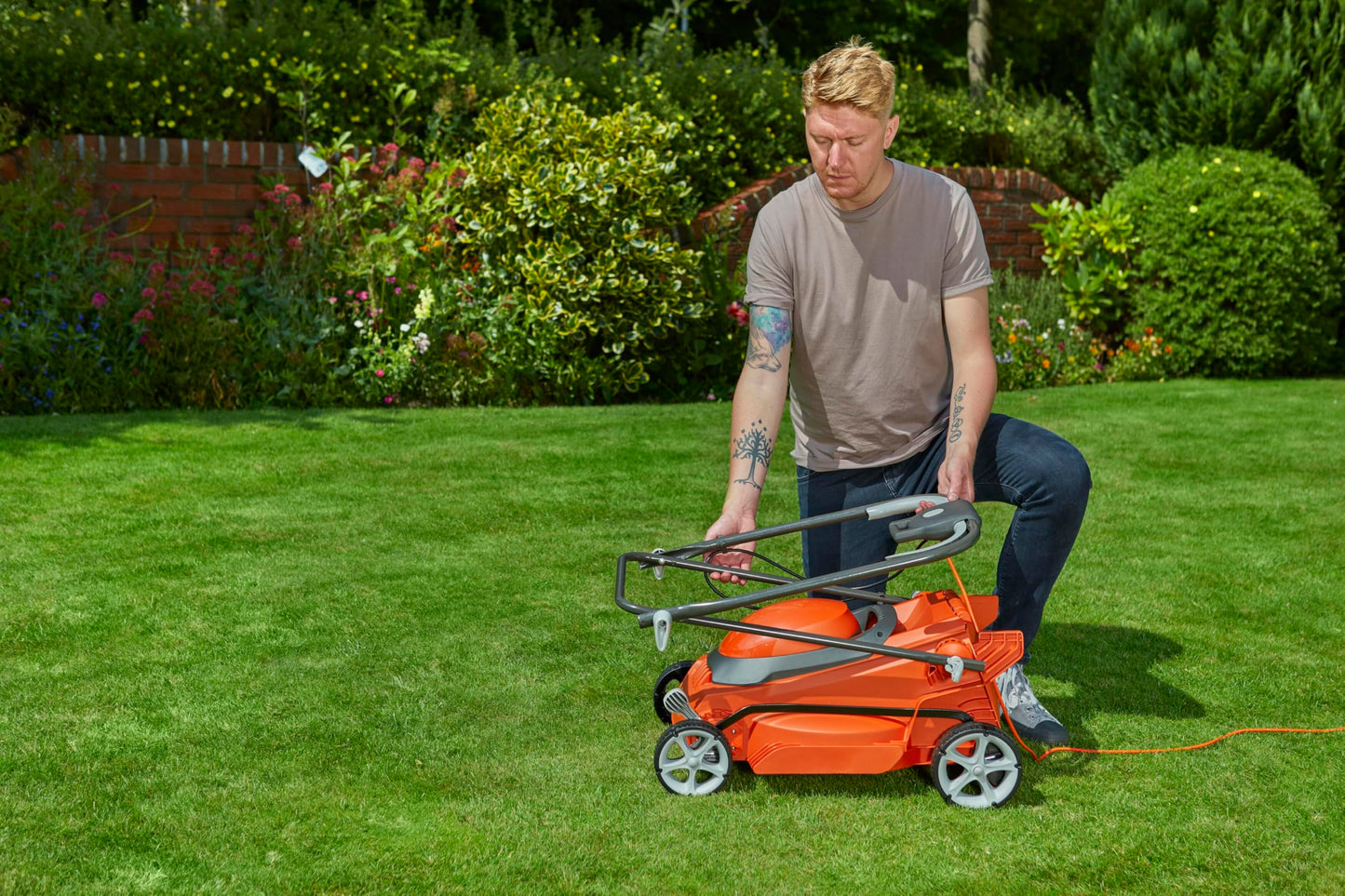 1600W Electric Lawn Mower 38cm Cutting Width with 45L Grass Box, Rear Roller, Adjustable Height